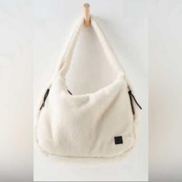 Free People Handbags - Free People Movement Cozy Carryall - Ivory (v)